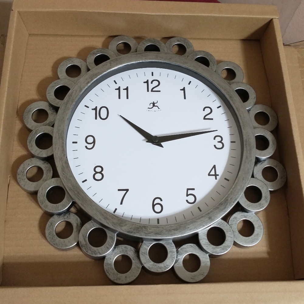 Cute Circles Clock by Infinity - Picture 6 of 6